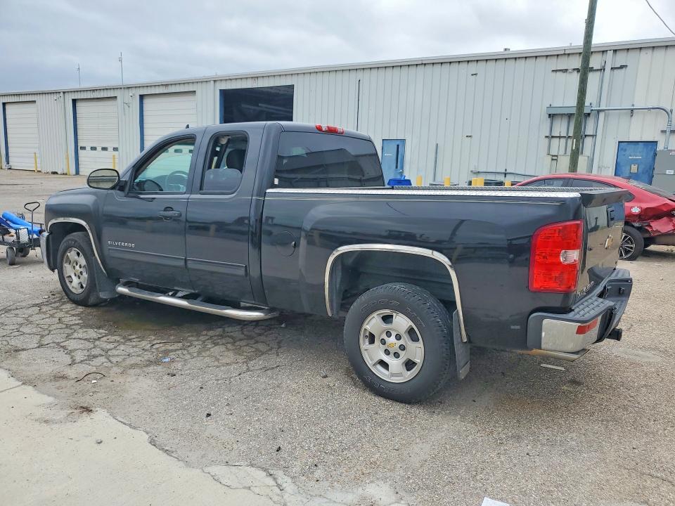 Photo 2 from auction – 2013 CHEVROLET SILVERADO with VIN 1GCRCSE0XDZ189048