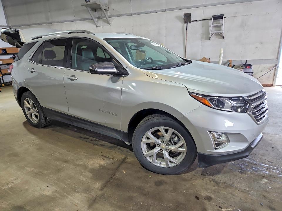 Photo 4 from auction – 2020 CHEVROLET EQUINOX with VIN 3GNAXYEX8LS610513