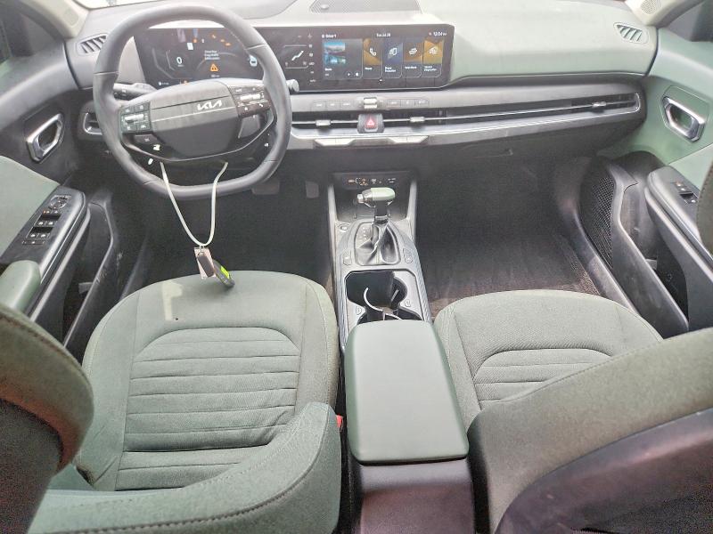 Photo 8 from auction – 2025 KIA K4 with VIN 3KPFU4DE1SE006184