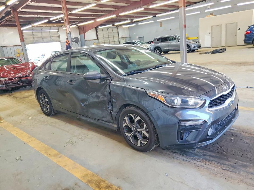 Photo 4 from auction – 2021 KIA FORTE with VIN 3KPF24AD3ME352984