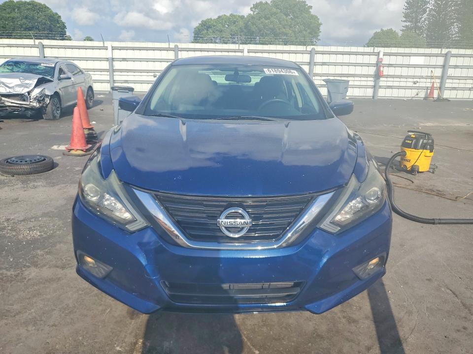 Photo 5 from auction – 2017 NISSAN ALTIMA with VIN 1N4AL3APXHC197784