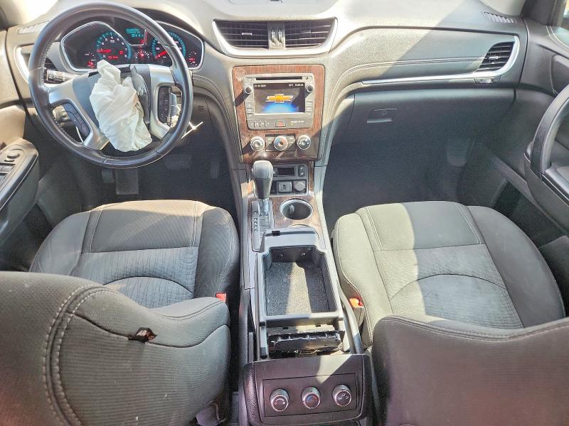 Photo 8 from auction – 2015 CHEVROLET TRAVERSE with VIN 1GNKRGKD6FJ334258