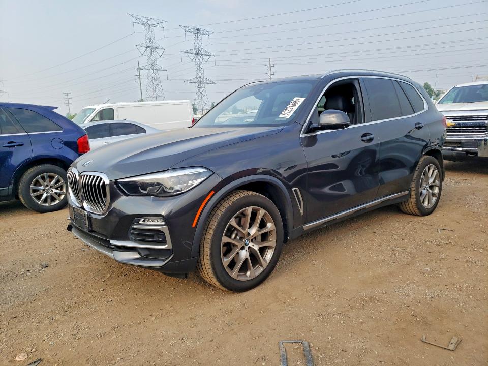 BMW X5 2021 with VIN 5UXCR6C03M9E15821 - Photo from auction