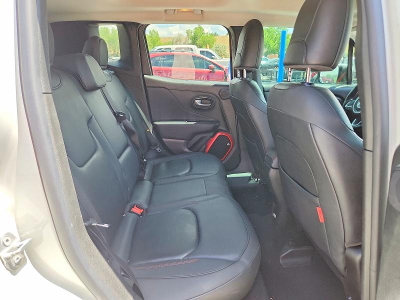 Photo 11 from auction – 2016 JEEP RENEGADE with VIN ZACCJBCT4GPD22852