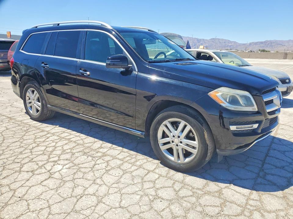Photo 4 from auction – 2015 MERCEDES-BENZ GL with VIN 4JGDF6EE7FA476428