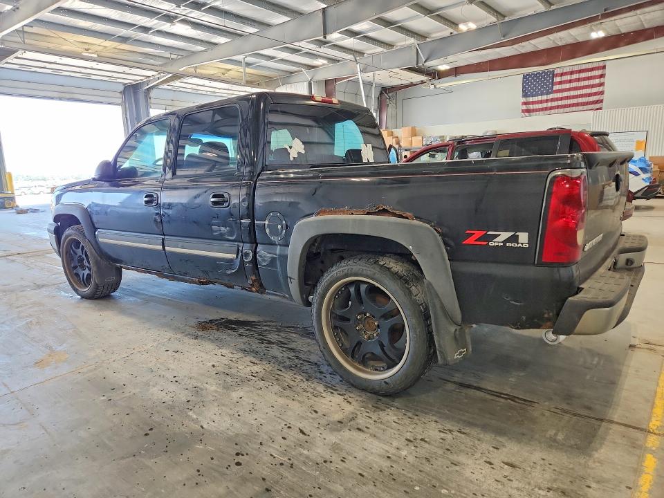 Photo 2 from auction – 2004 CHEVROLET SILVERADO with VIN 2GCEK13T441304597