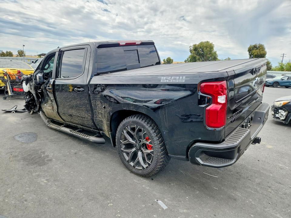 Photo 2 from auction – 2026 CHEVROLET SILVERADO with VIN 3GCUKFEL7TG296667