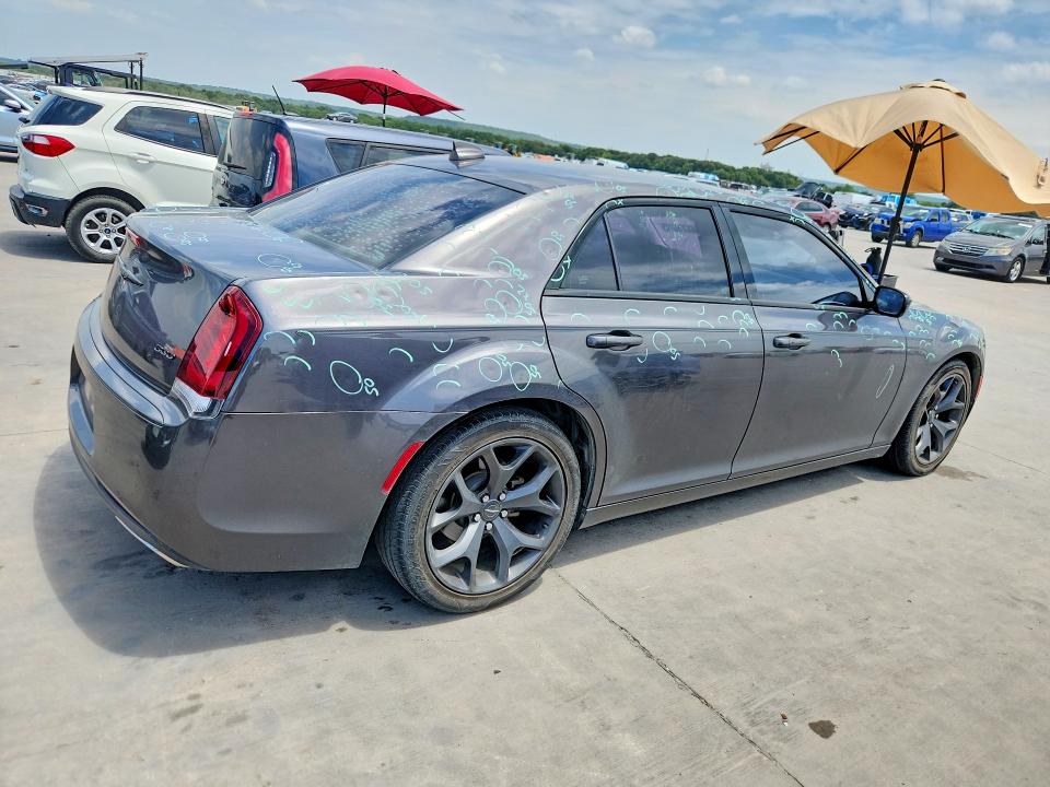 Photo 3 from auction – 2021 CHRYSLER 300 with VIN 2C3CCAAG7MH566958