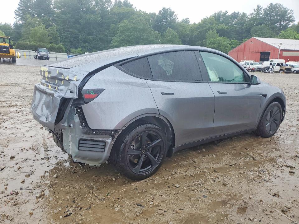 Photo 3 from auction – 2026 TESLA MODEL Y with VIN 7SAYGDEE0TA477592