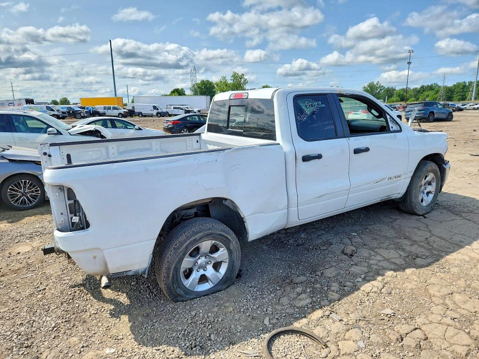 Photo 3 from auction – 2024 RAM 1500 with VIN 1C6RREBG9RN164360