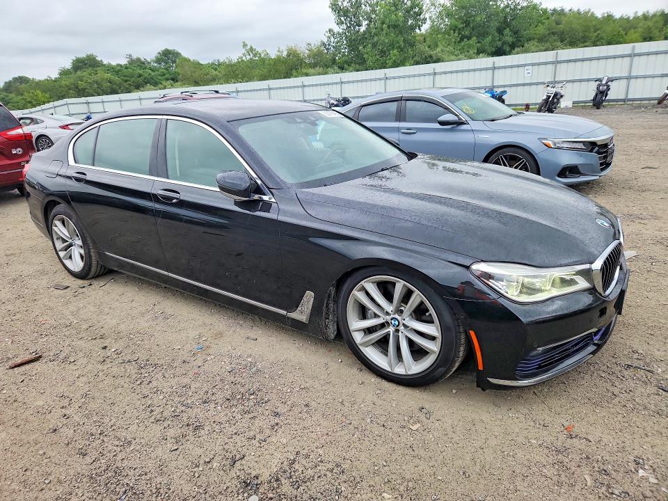 Photo 4 from auction – 2016 BMW 750 with VIN WBA7F2C52GG419238