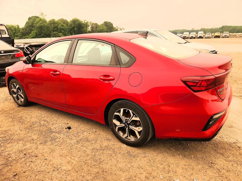 Photo 2 from auction – 2021 KIA FORTE with VIN 3KPF24AD9ME298879