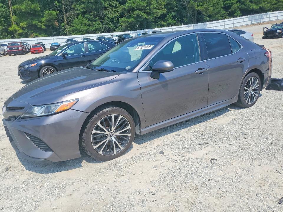 Photo 1 from auction – 2020 TOYOTA CAMRY with VIN 4T1G11AK2LU347307