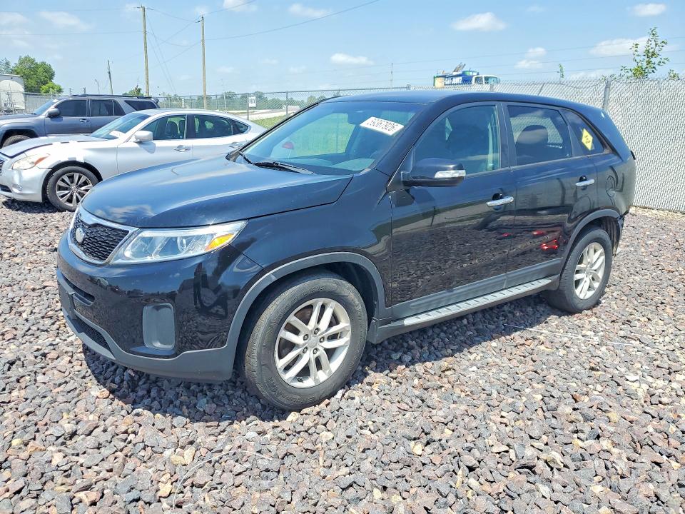 KIA SORENTO 2015 with VIN 5XYKT3A69FG570490 - Photo from auction