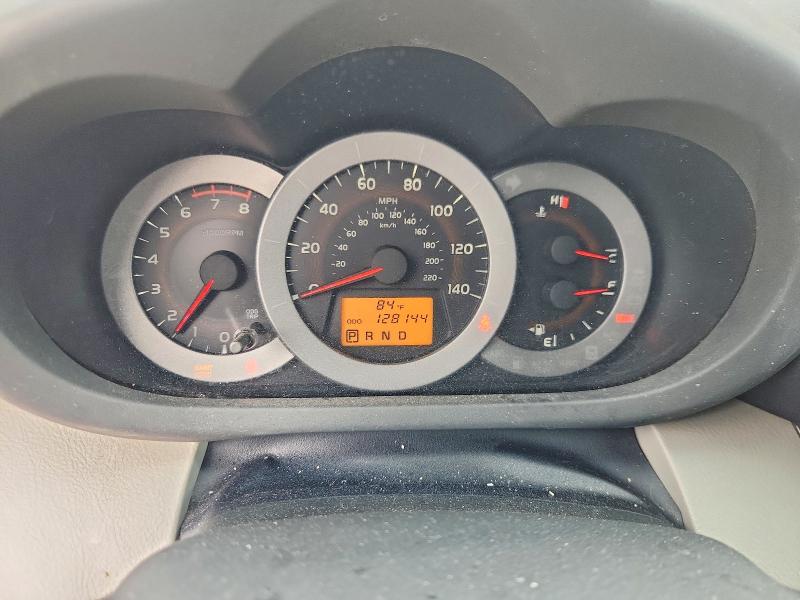 Photo 9 from auction – 2011 TOYOTA RAV4 with VIN 2T3ZF4DV0BW098383