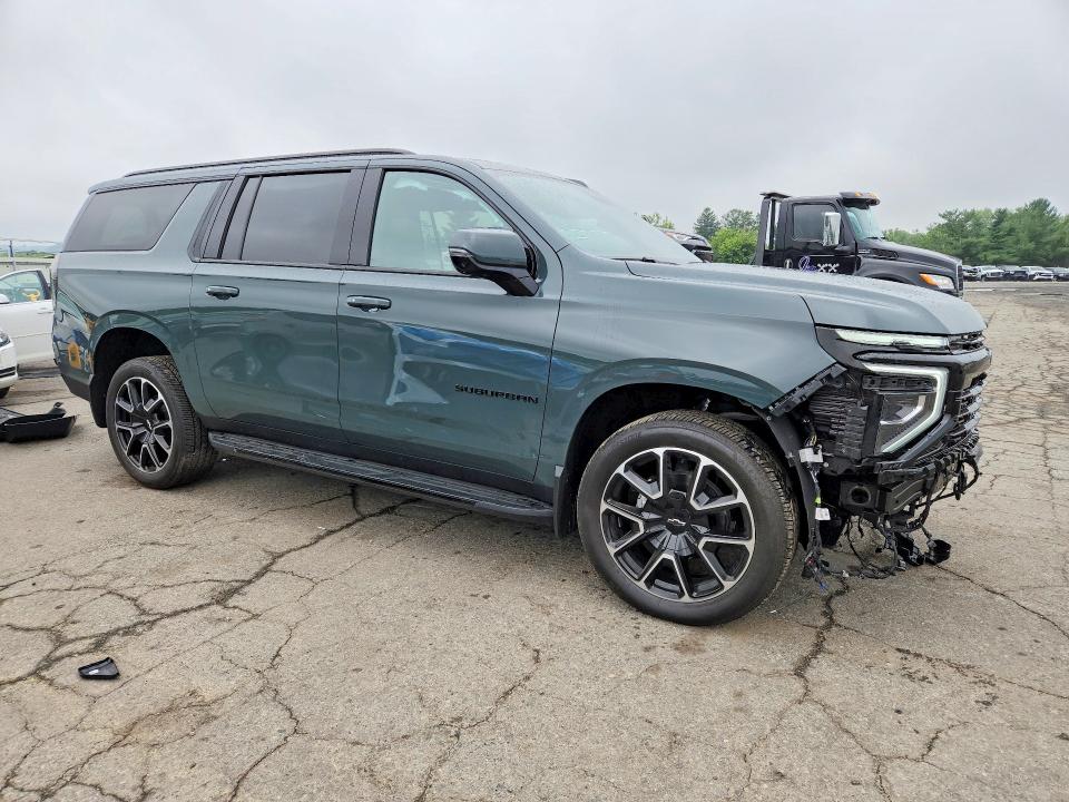 Photo 4 from auction – 2025 CHEVROLET SUBURBAN with VIN 1GNS6ERD0SR296203
