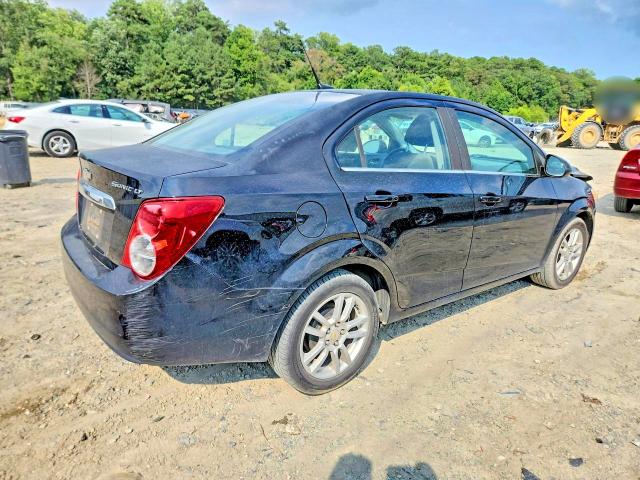 Photo 3 from auction – 2012 CHEVROLET SONIC with VIN 1G1JD5SH5C4122299