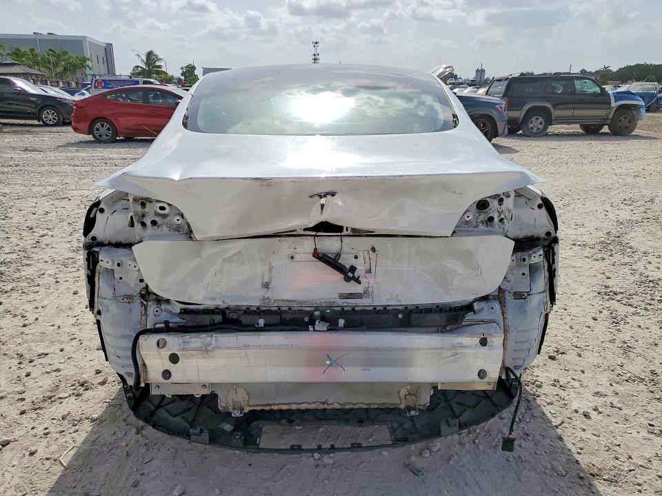 Photo 6 from auction – 2022 TESLA MODEL 3 with VIN 5YJ3E1EAXNF186838