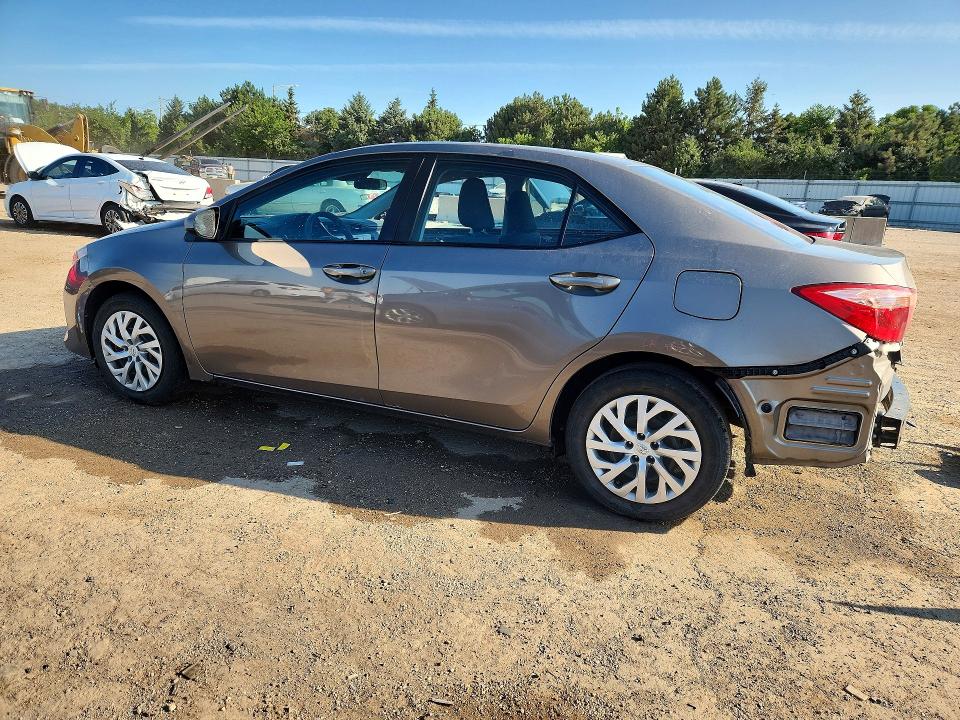 Photo 2 from auction – 2018 TOYOTA COROLLA with VIN 2T1BURHE7JC061855