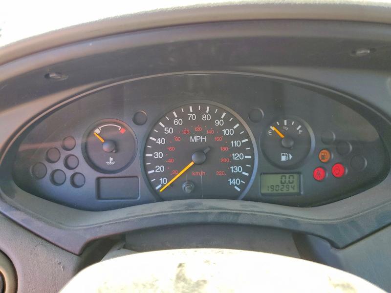 Photo 9 from auction – 2002 FORD FOCUS with VIN 1FAFP36372W150699