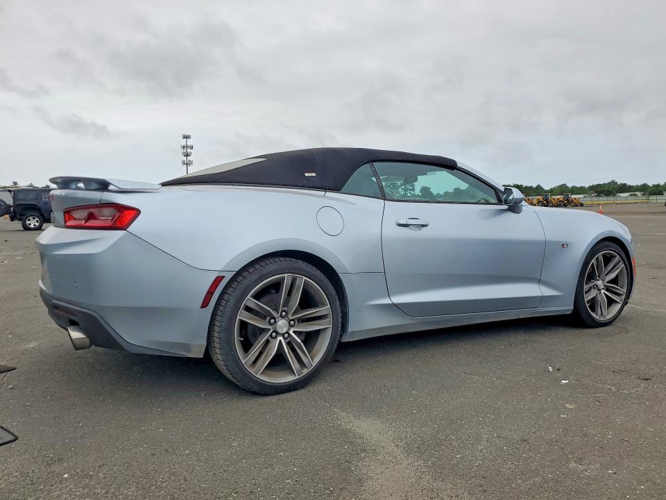 Photo 3 from auction – 2018 CHEVROLET CAMARO with VIN 1G1FD3DX4J0121048