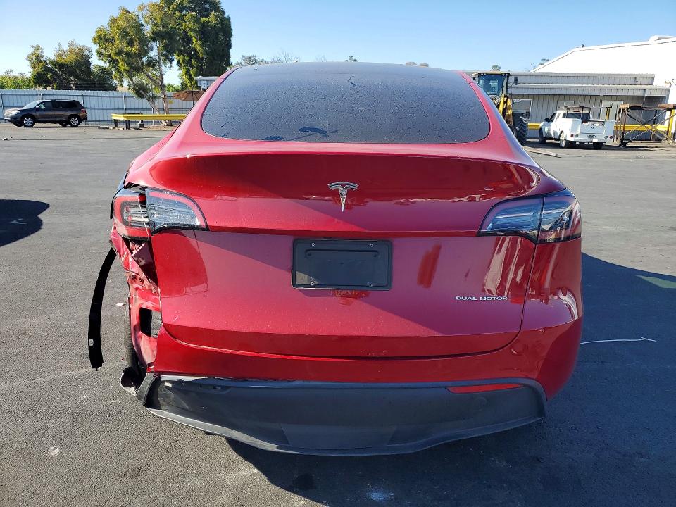 Photo 6 from auction – 2023 TESLA MODEL Y with VIN 7SAYGAEE1PF696004