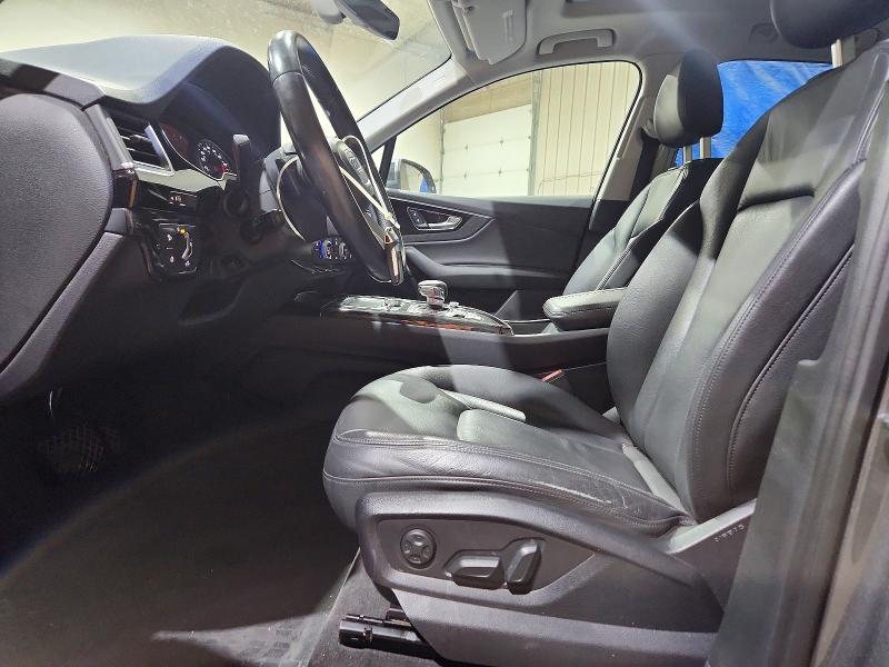 Photo 7 from auction – 2017 AUDI Q7 with VIN WA1LAAF70HD000079