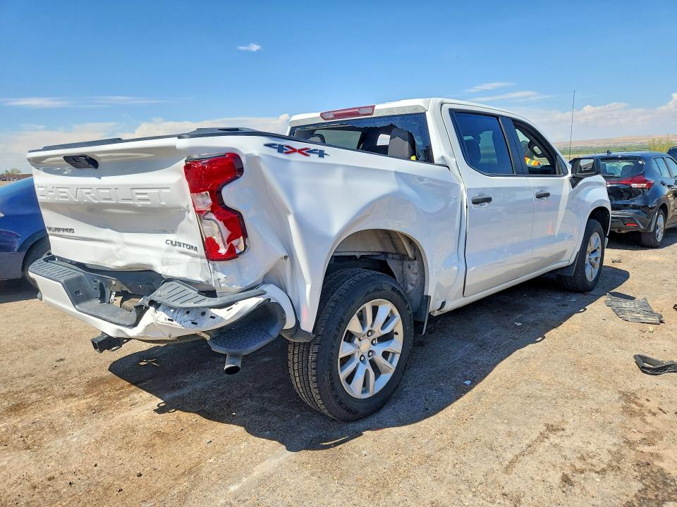 Photo 3 from auction – 2021 CHEVROLET SILVERADO with VIN 3GCPYBEH5MG176092