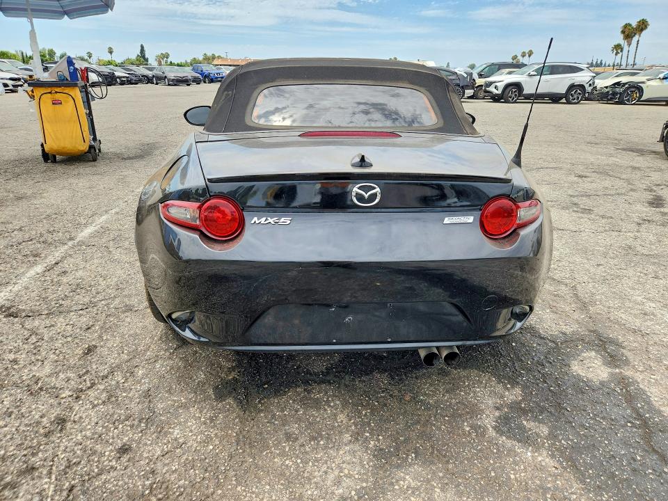 Photo 6 from auction – 2016 MAZDA MX-5 MIATA with VIN JM1NDAC72G0116576