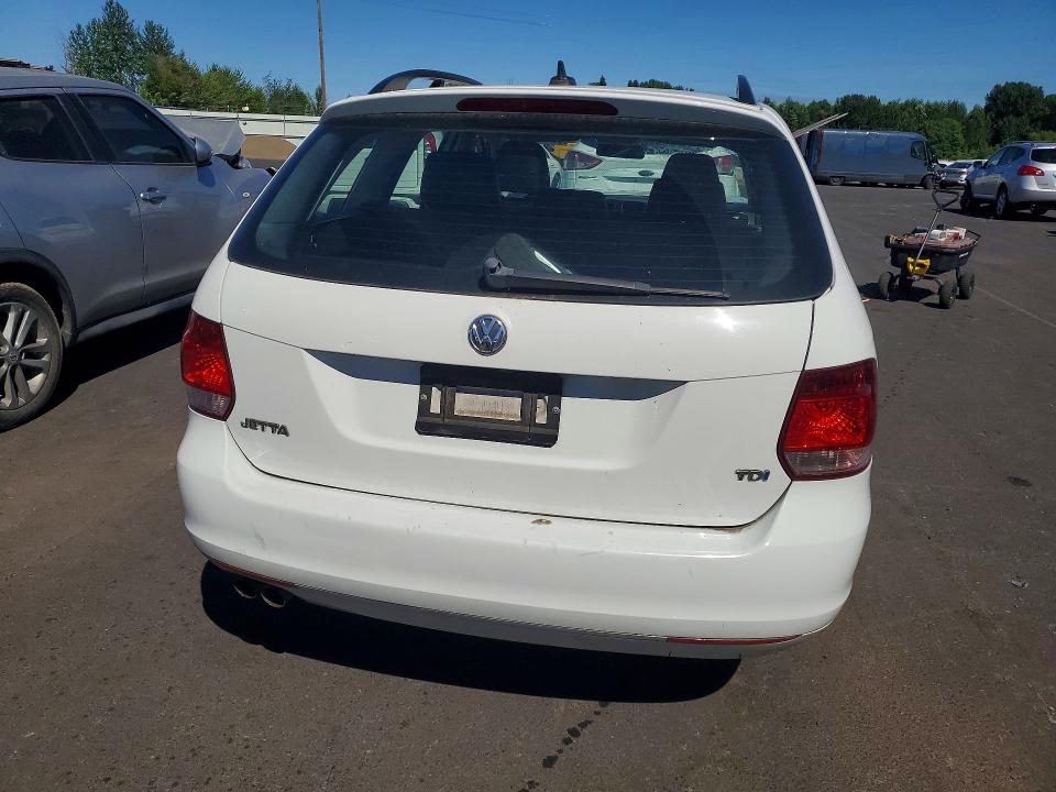 Photo 6 from auction – 2014 VOLKSWAGEN JETTA with VIN 3VWPL7AJ6EM615465