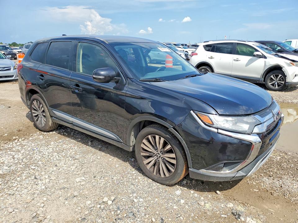 Photo 4 from auction – 2019 MITSUBISHI OUTLANDER with VIN JA4AD3A34KZ048354