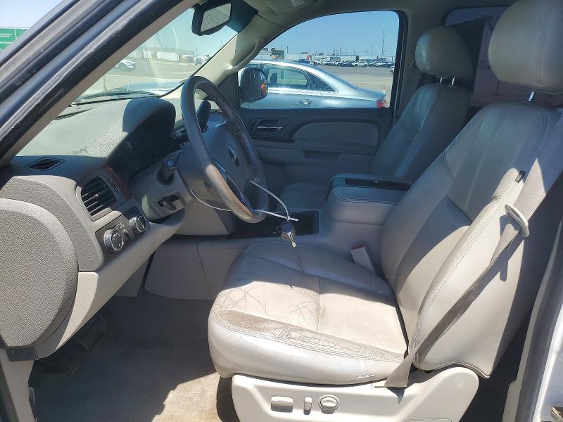 Photo 7 from auction – 2011 GMC YUKON XL with VIN 1GKS2KE38BR226209