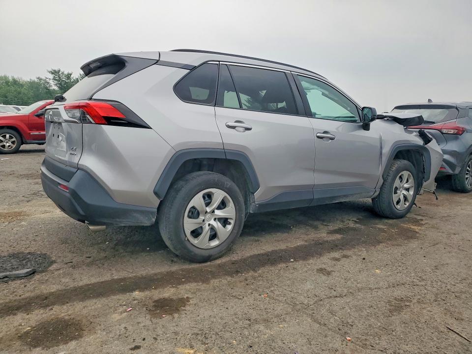 Photo 3 from auction – 2021 TOYOTA RAV4 with VIN 2T3F1RFV0MC253028