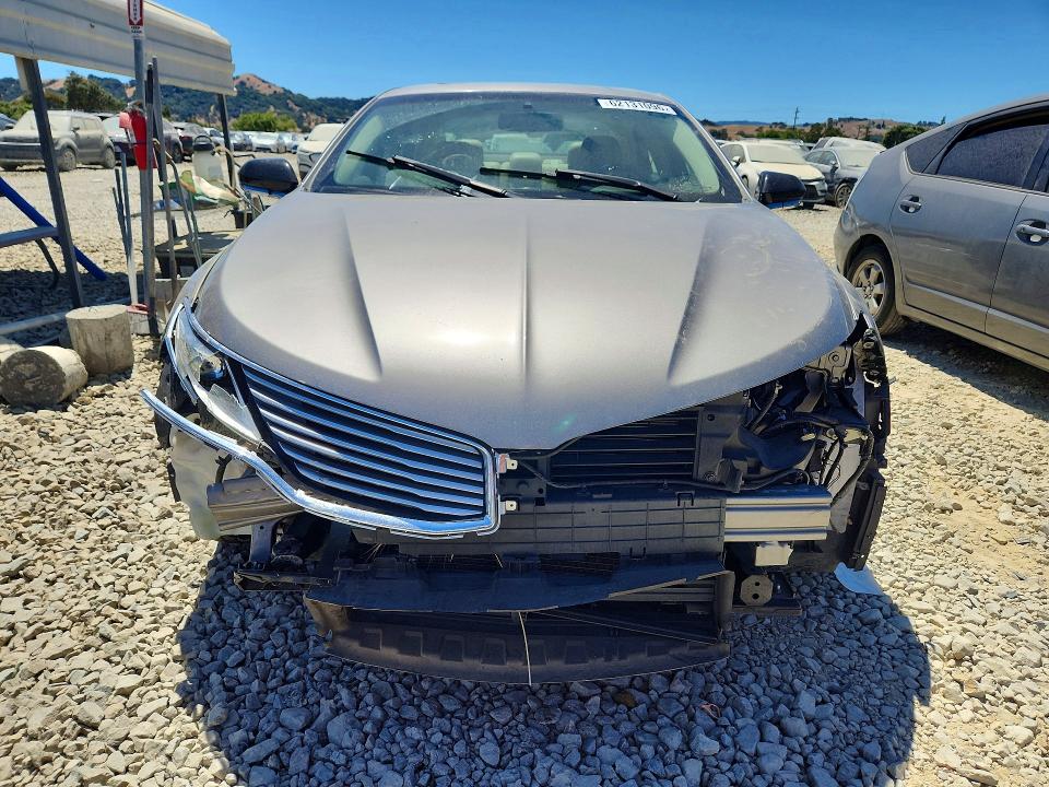 Photo 5 from auction – 2015 LINCOLN MKZ with VIN 3LN6L2LU9FR603240