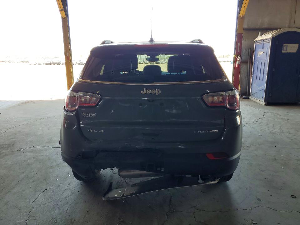 Foto 6 de la subasta – 2019 JEEP COMPASS con VIN 3C4NJDCB5KT780638