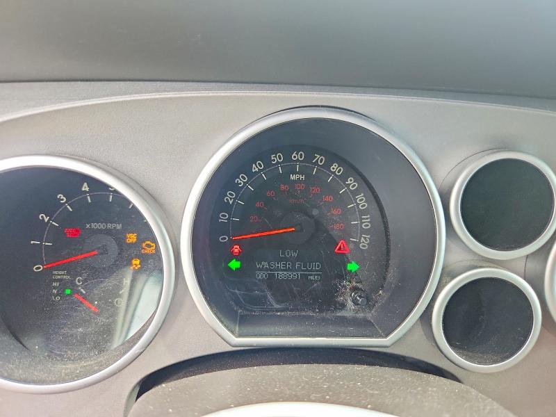 Photo 9 from auction – 2011 TOYOTA SEQUOIA with VIN 5TDYY5G13BS034134