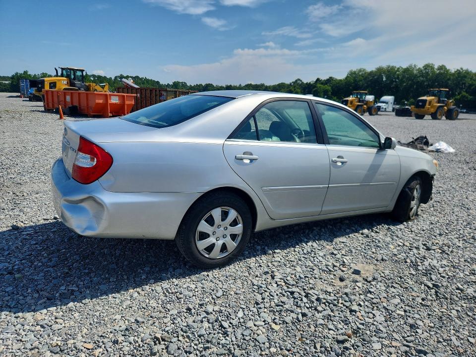 Photo 3 from auction – 2003 TOYOTA CAMRY with VIN 4T1BE32K93U725552