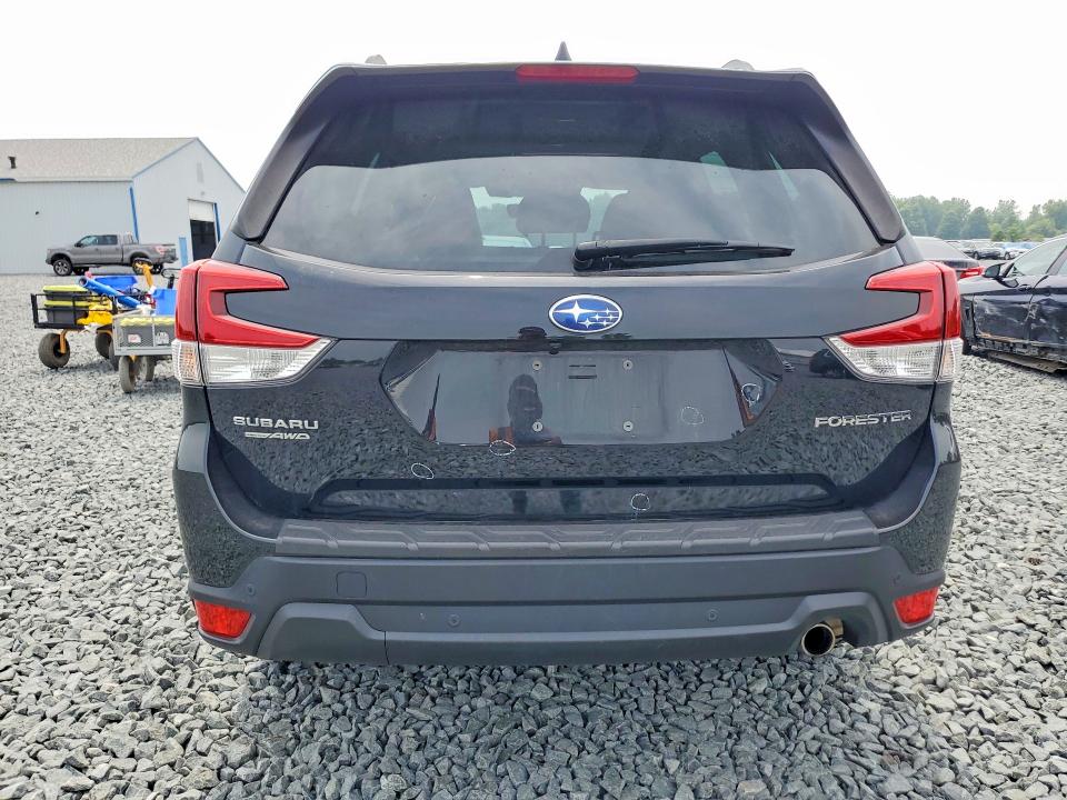 Photo 6 from auction – 2023 SUBARU FORESTER with VIN JF2SKAPC5PH468456