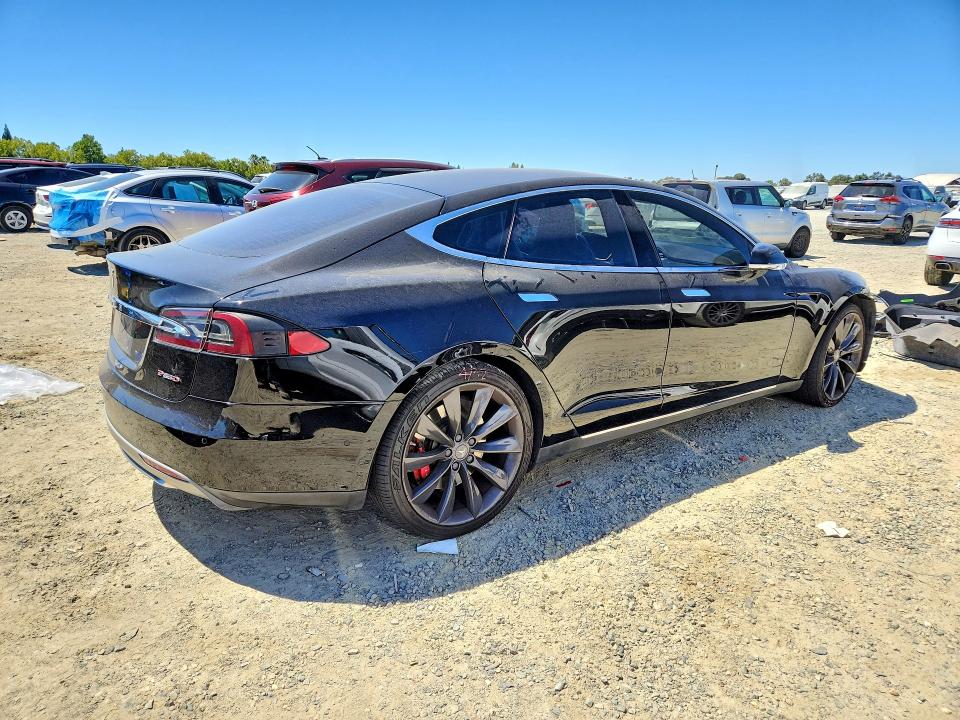 صورة رقم 3 من المزاد - 2014 TESLA MODEL S مع VIN 5YJSA1H29EFP63869