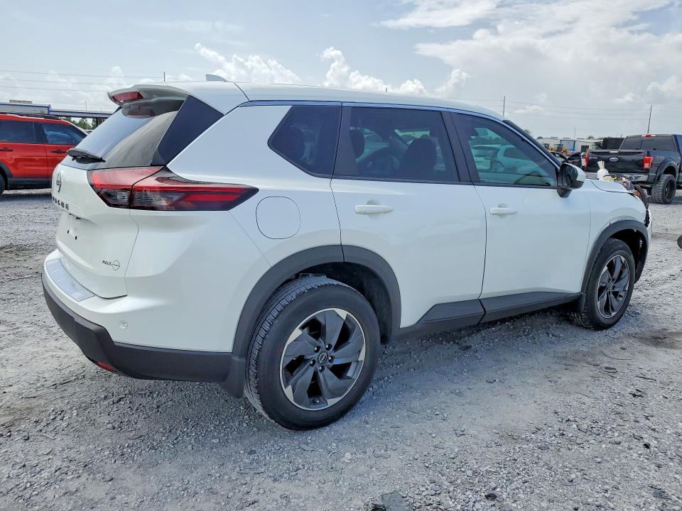 Photo 3 from auction – 2025 NISSAN ROGUE with VIN 5N1BT3BA4SC790410