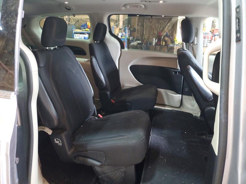 Photo 11 from auction – 2018 CHRYSLER PACIFICA with VIN 2C4RC1FG5JR113278