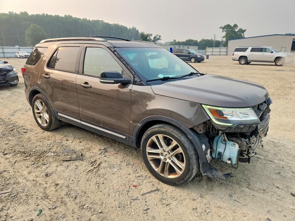 Photo 4 from auction – 2016 FORD EXPLORER with VIN 1FM5K7D83GGB70830
