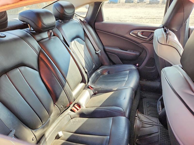 Photo 10 from auction – 2016 CHRYSLER 200 with VIN 1C3CCCAB1GN197638