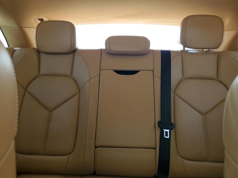 Photo 10 from auction – 2015 PORSCHE MACAN with VIN WP1AB2A57FLB54960