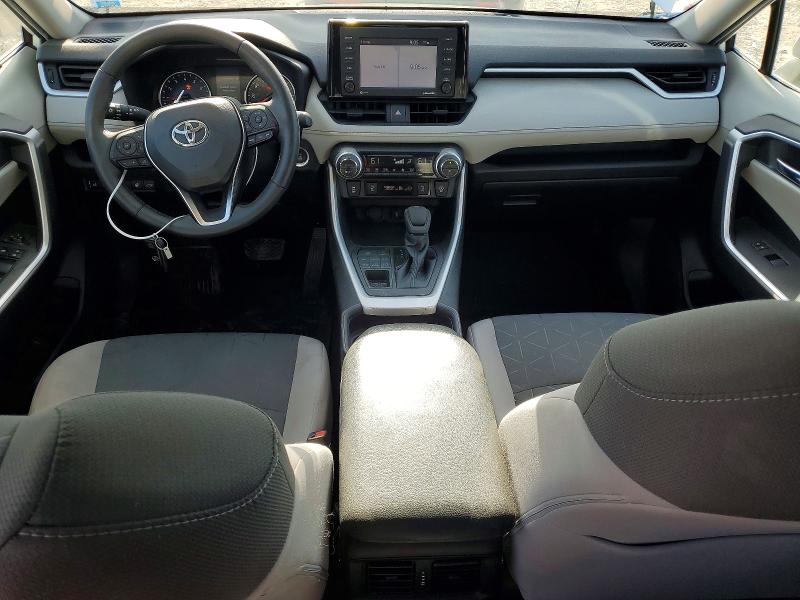 Photo 8 from auction – 2021 TOYOTA RAV4 with VIN 2T3P1RFV8MW246010