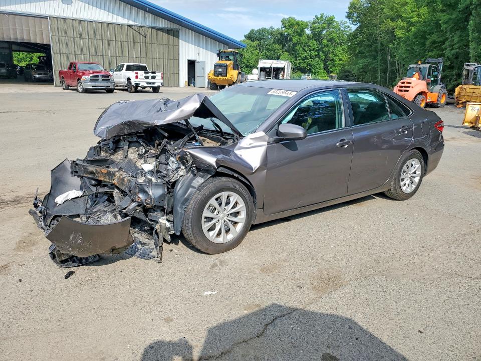 2017 TOYOTA CAMRY