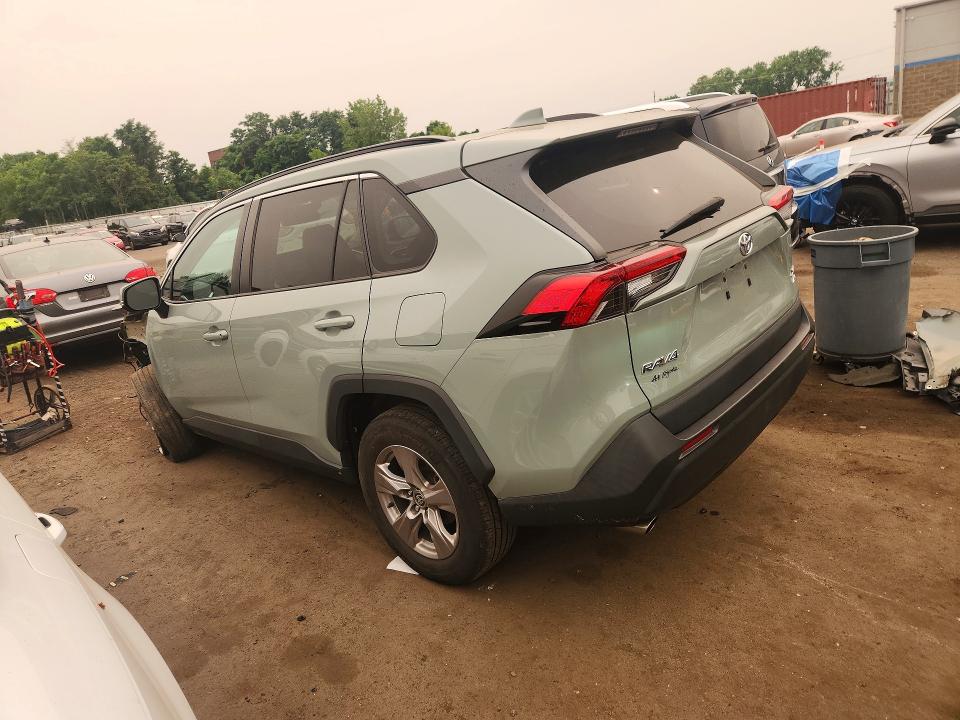 Photo 2 from auction – 2022 TOYOTA RAV4 with VIN 2T3P1RFV3NW282446