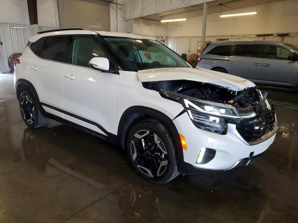 Photo 4 from auction – 2025 KIA SELTOS with VIN KNDETCA7XS7775989
