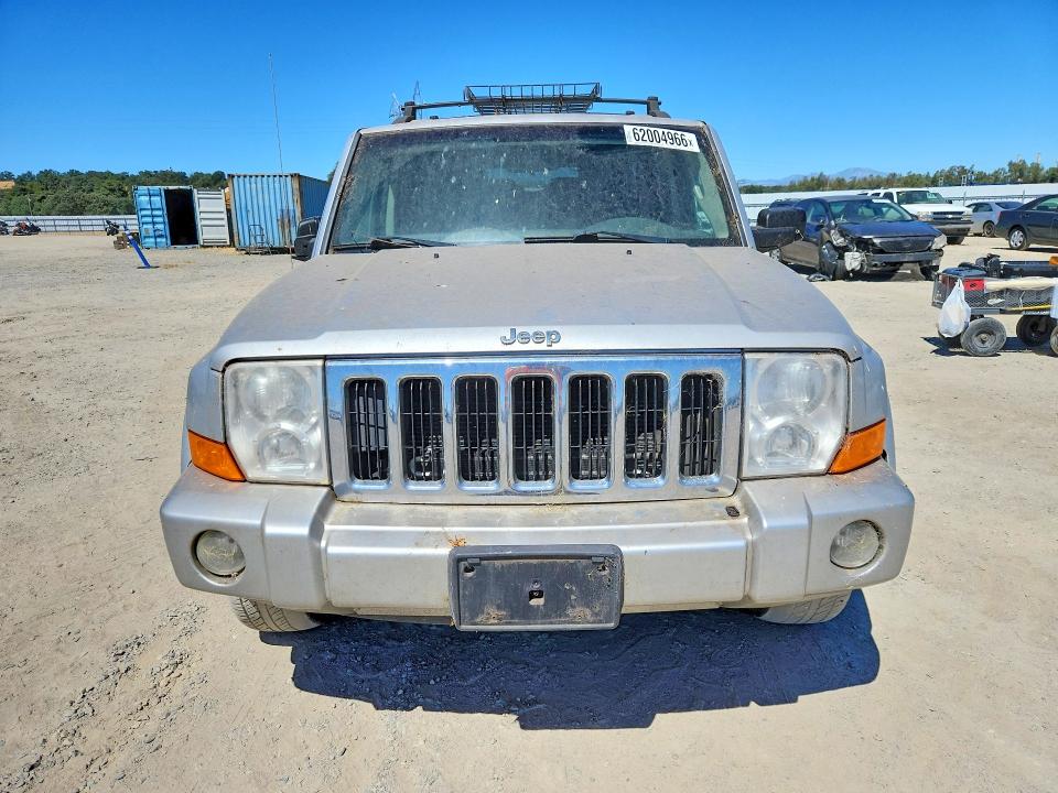 Фото 5 с аукциона – 2010 JEEP COMMANDER с VIN 1J4RG4GK3AC127630