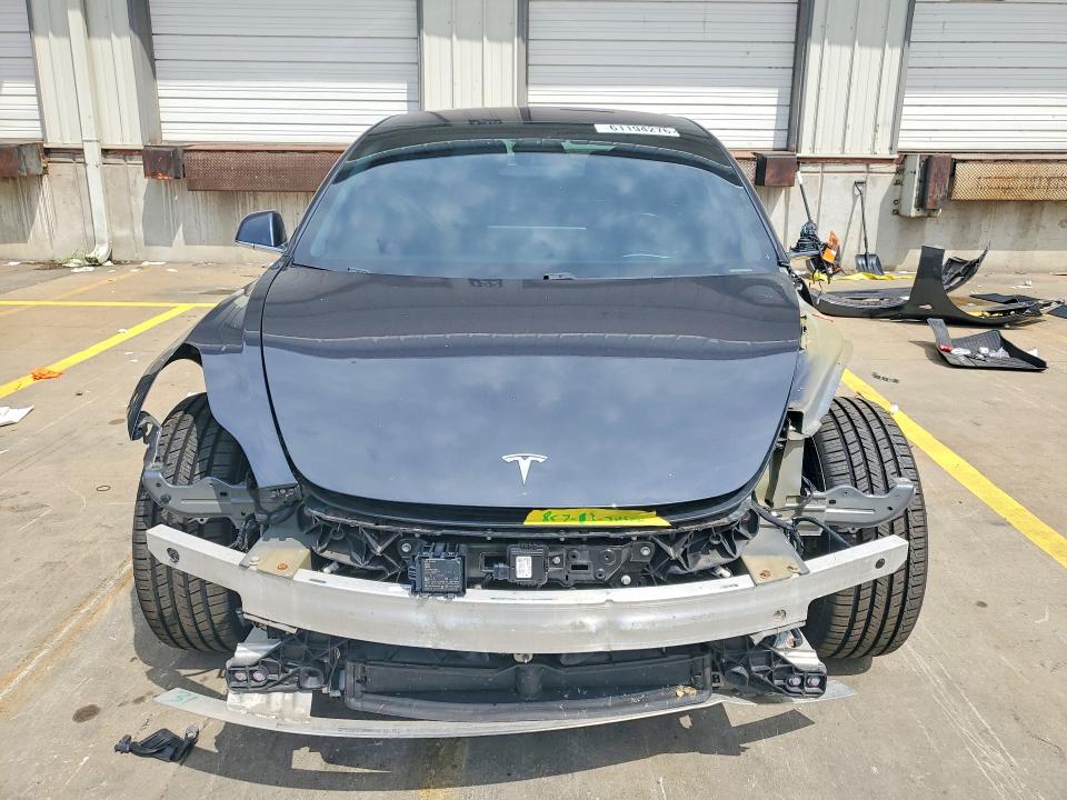 Photo 5 from auction – 2018 TESLA MODEL 3 with VIN 5YJ3E1EAXJF014173